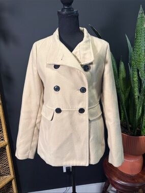 Tan women’s peacoat